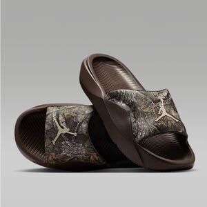 Jordan Men's Dark Brown Camo Sandals